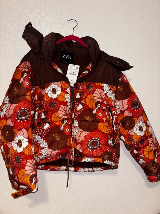 Zara Jackets & Blazers - Limited Edition Zara Floral Puffer Jacket NWT large